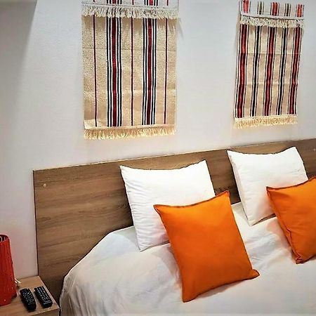 Arts Guest House -Beautiful Villa For 6 Persons เวลีคอเทอร์โนโว ภายนอก รูปภาพ