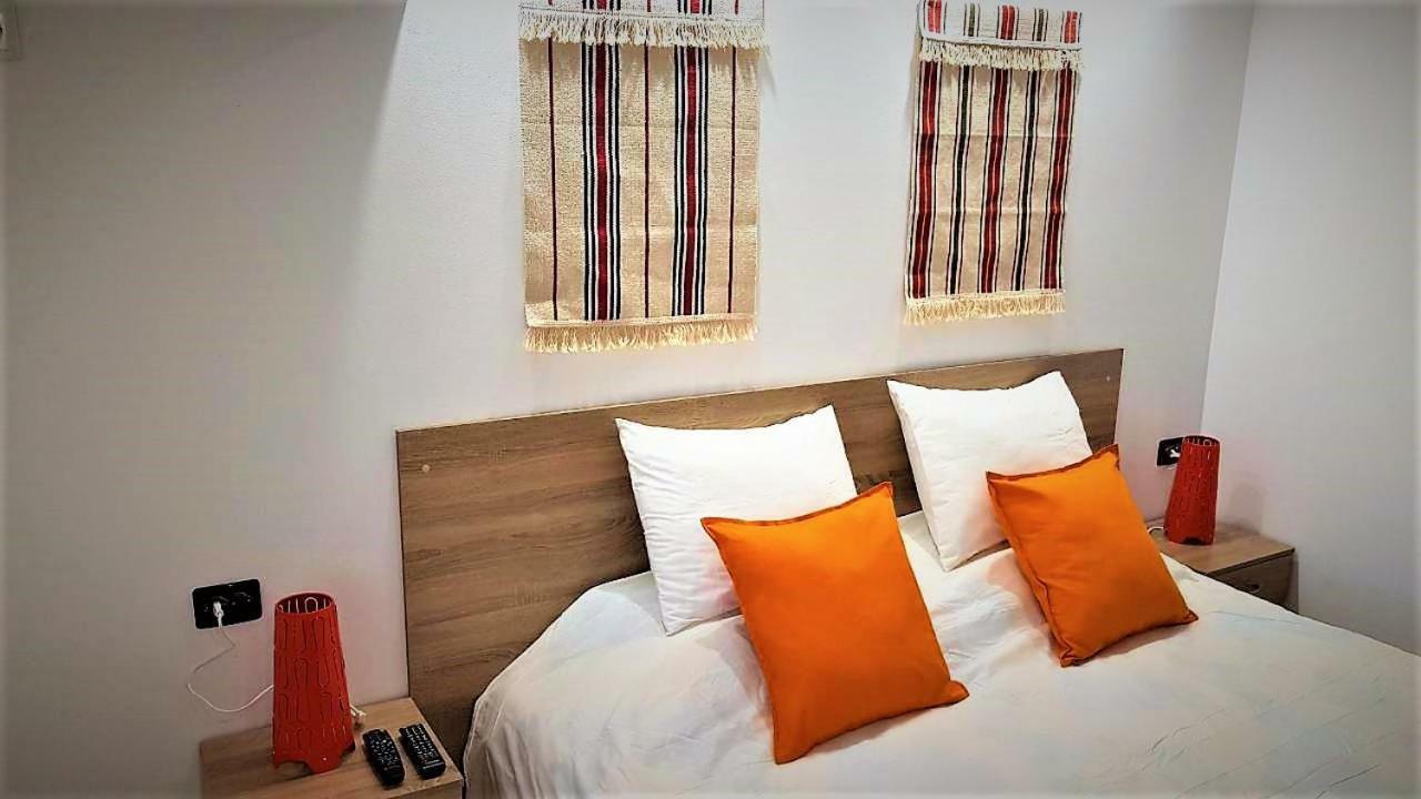 Arts Guest House -Beautiful Villa For 6 Persons เวลีคอเทอร์โนโว ภายนอก รูปภาพ